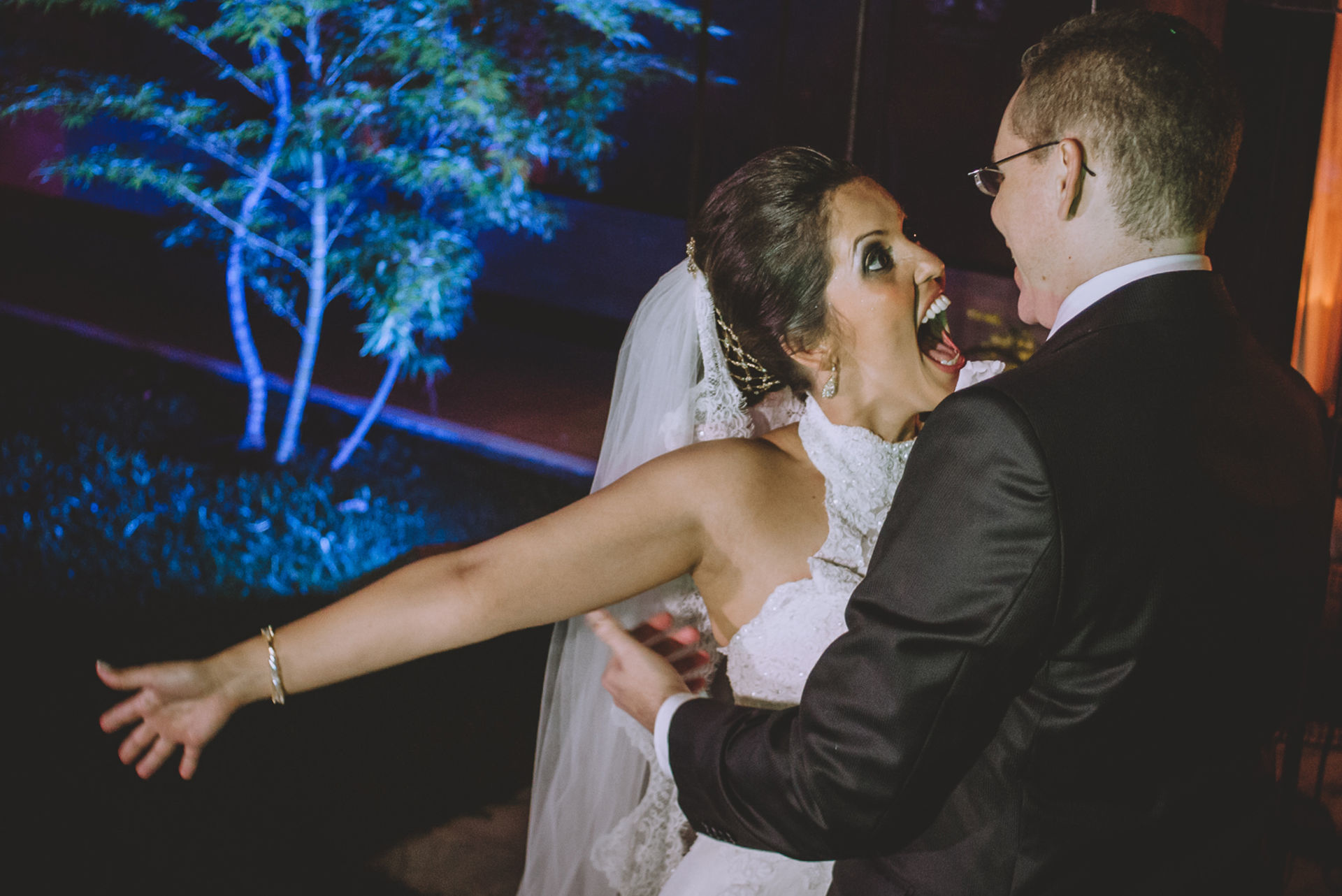 Foto Casamento Thalita e Cláudio - Quando a felicidade extravasa e contagia!!! Taubaté-SP Foto Casamento Thalita e Cláudio - Quando a felicidade extravasa e contagia!!! Taubaté-SP - Imagem 52