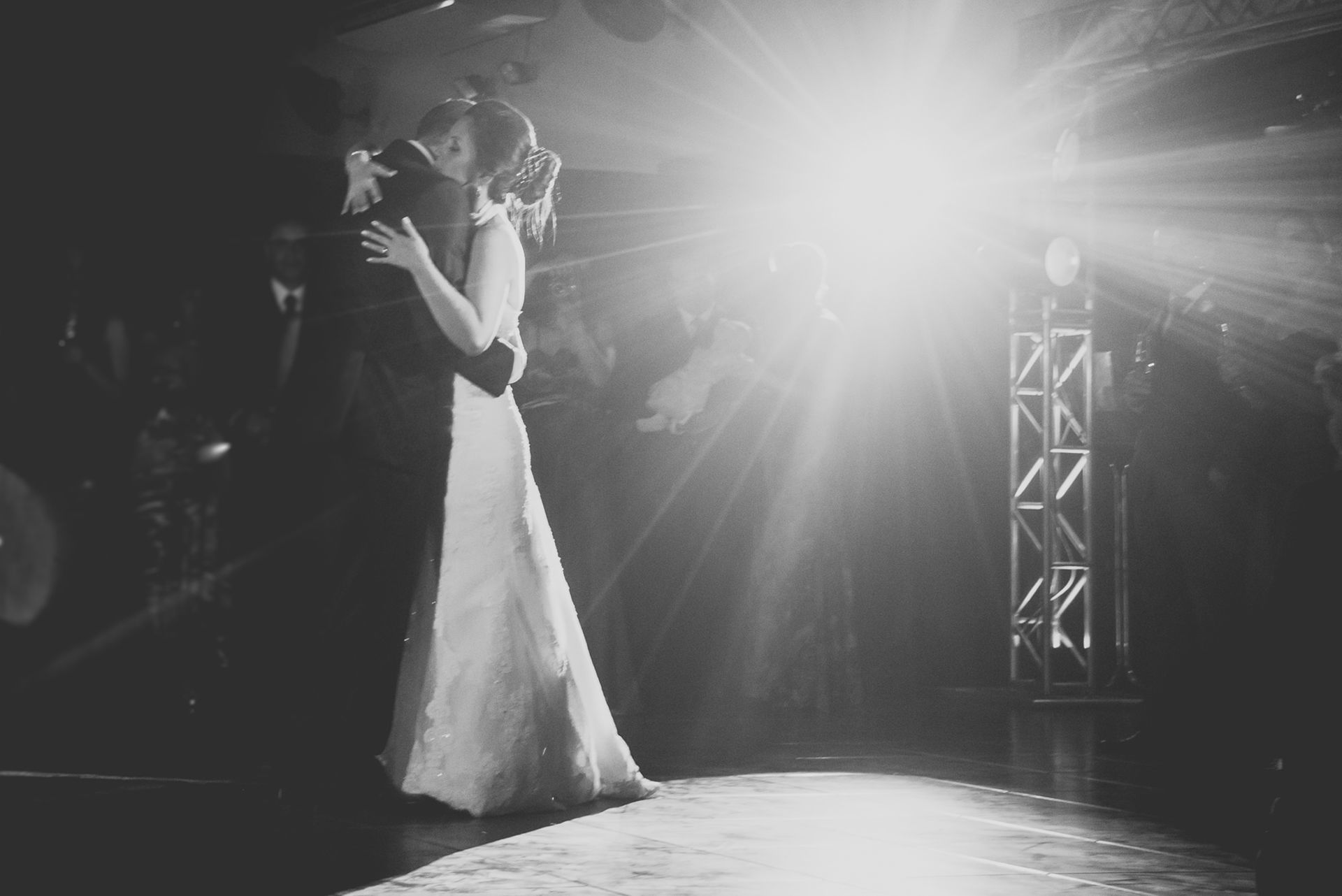 Foto Casamento Thalita e Cláudio - Quando a felicidade extravasa e contagia!!! Taubaté-SP Foto Casamento Thalita e Cláudio - Quando a felicidade extravasa e contagia!!! Taubaté-SP - Imagem 64