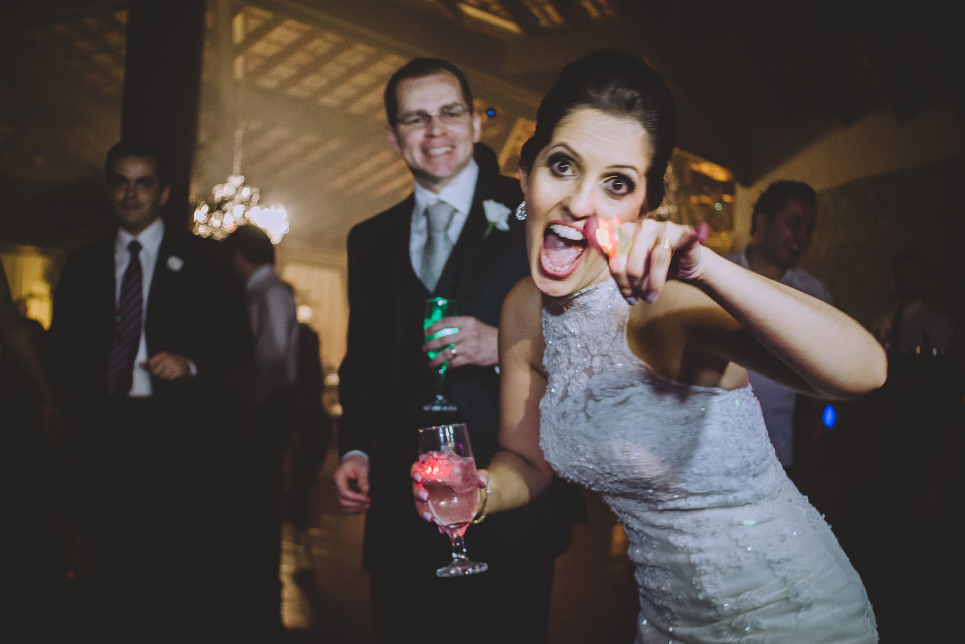 Foto Casamento Thalita e Cláudio - Quando a felicidade extravasa e contagia!!! Taubaté-SP Foto Casamento Thalita e Cláudio - Quando a felicidade extravasa e contagia!!! Taubaté-SP - Imagem 69